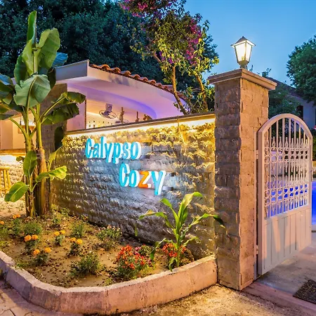 Calypso Cozy Suites (Adults Only)-3